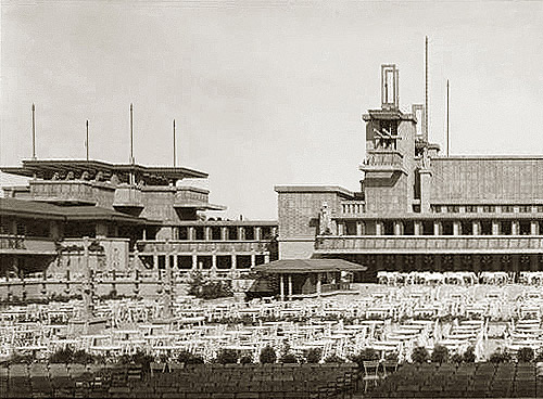 Frank Lloyd Wright